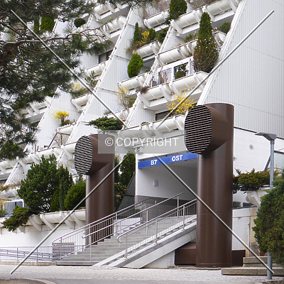 Wohnpark Alterlaa - Block B3-B8 by Nephilim