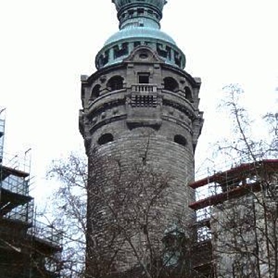 Neues Rathaus by John Cahill