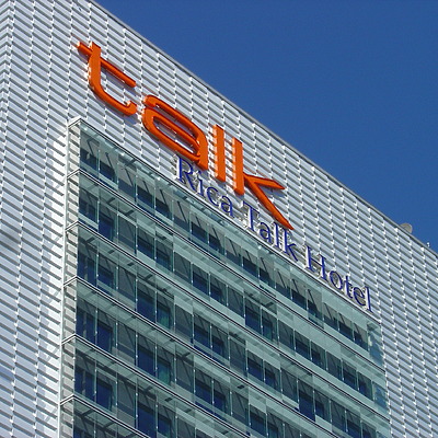 Rica Talk Hotel by Robin Spetz