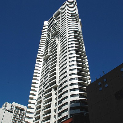 Meriton Tower by John Bek