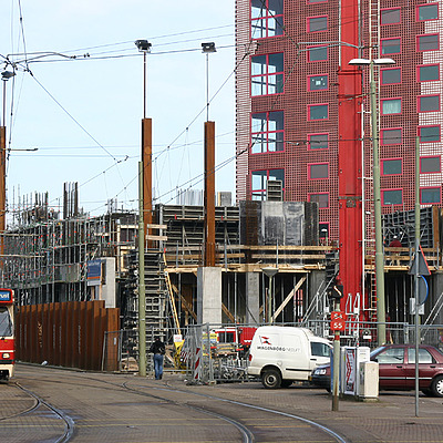 Het Strijkijzer by Michiel van Dijk