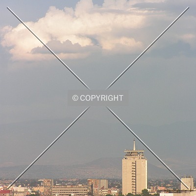 Torre SCT by Luis Ibáñez