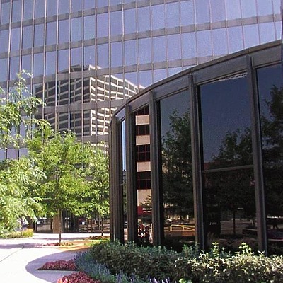 Chase Bank Building by Daniel Kieckhefer