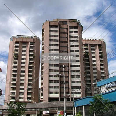 Torres Almagro Torre C by Rodrigo Salas