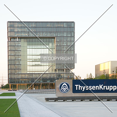 ThyssenKrupp Quartier Q1 by Nephilim
