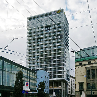 Lux tower by Huopa