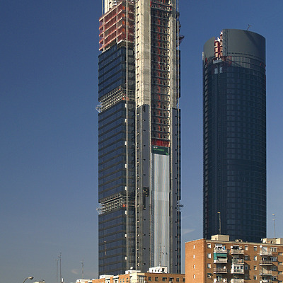 Torre Caja Madrid by Cesar Serrano
