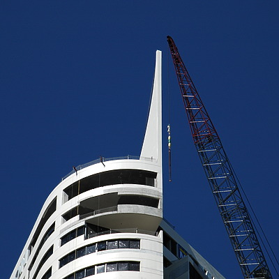 Meriton Tower by John Bek