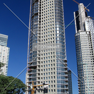 Mulieris torre Norte by Maximiliano Buono