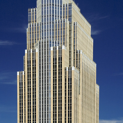 Wells Fargo Center by Pavel Toczynski
