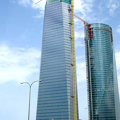 Torre de Cristal by John Bek