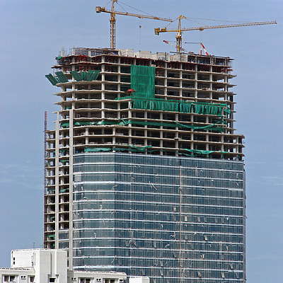 Chamchuri Office Tower by Horst Kiechle