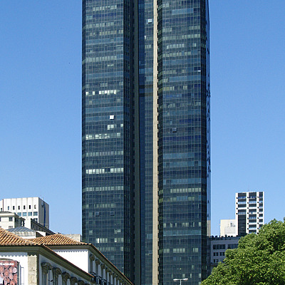 Centro Candido Mendes by Cesar Serrano