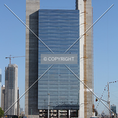 Madero Office by Maximiliano Buono