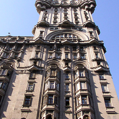 Palacio Salvo by Daniel Kieckhefer