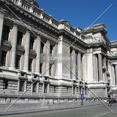 Palais de Justice / Justitiepaleis by Emmanuel D.
