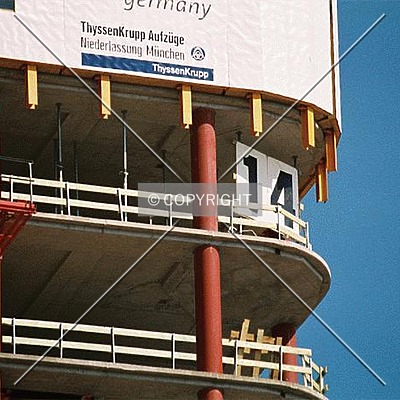 Hochhaus Uptown München by Nephilim