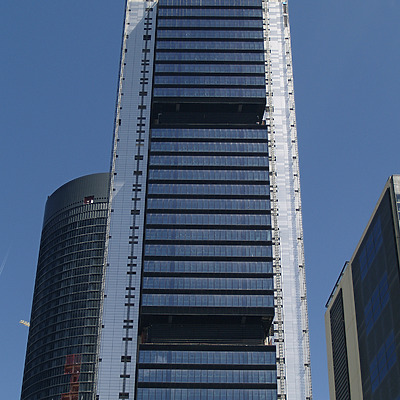 Torre Caja Madrid by Cesar Serrano