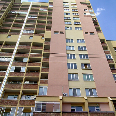 Zona B-5, Block 25 by Kaloian