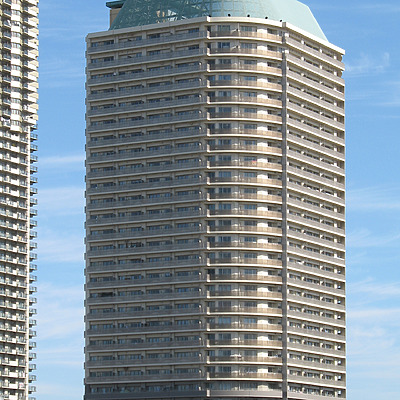 Elsa Tower 32 by Kevin Hemphill