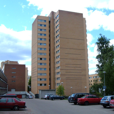 Dr. Dedichens vei 76 by Kjetil Balog