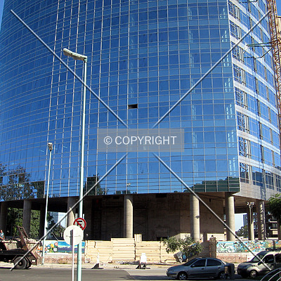 Torre Repsol YPF by Maximiliano Buono
