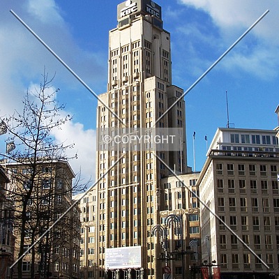 KBC Tower by Florian Barbier