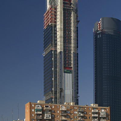 Torre Caja Madrid by Cesar Serrano