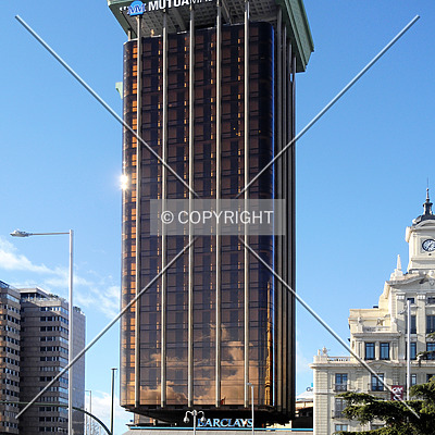 Torre Colón by Jorge Molina