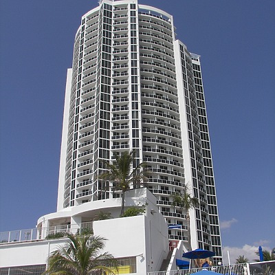 Trump International Sonesta Beach Resort by Rodney Gunn