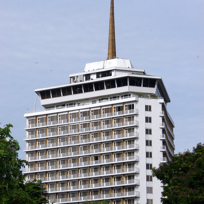 Dusit-Thani Hotel & Office by Horst Kiechle