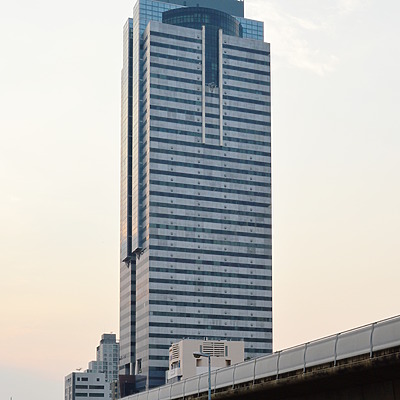 Sinn Sathorn Tower by Huopa