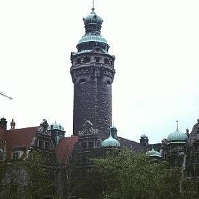 Neues Rathaus by John Cahill