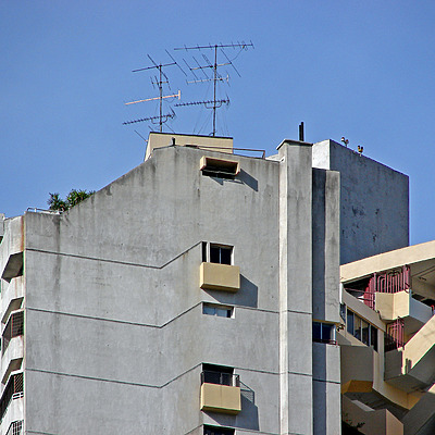 Pearl Bank Apartments by Horst Kiechle