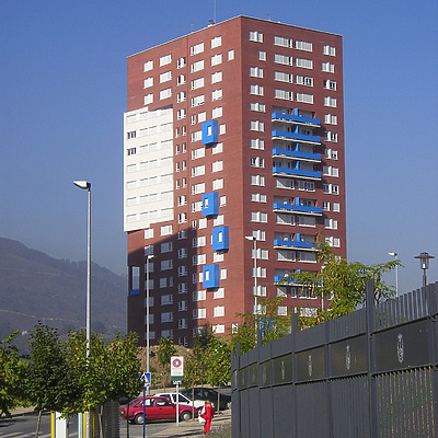 Torre VII by Mikel Allende