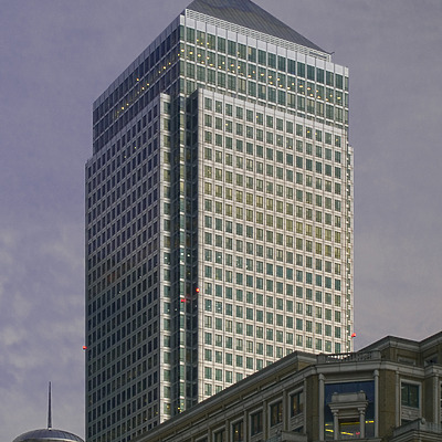 One Canada Square by Cesar Serrano
