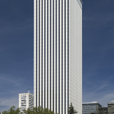 Torre Picasso by Cesar Serrano