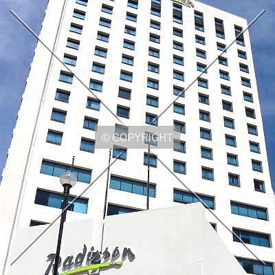 Radisson Hotel Puebla by Luis Ibáñez