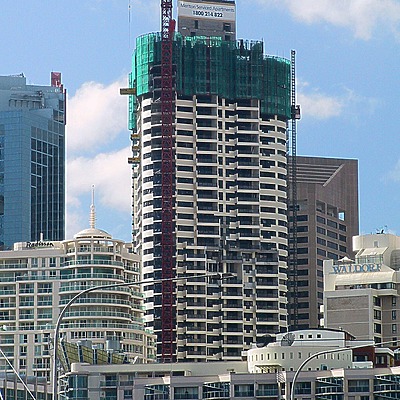 Meriton Tower by John Bek
