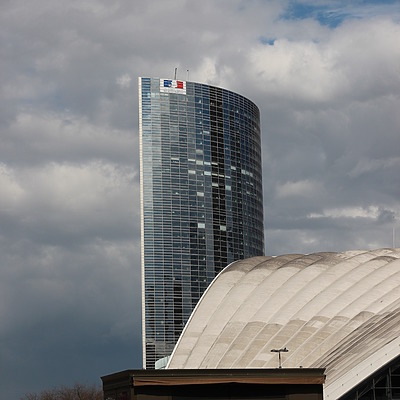 Tour Esplanade by Kjetil Balog