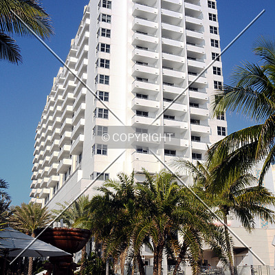 Loews Miami Beach Hotel South Beach by Jorge Molina