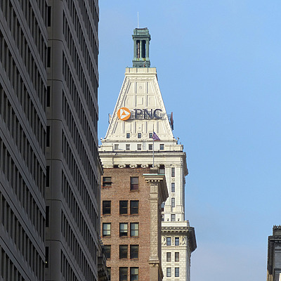 PNC Tower by Nate Lindsey