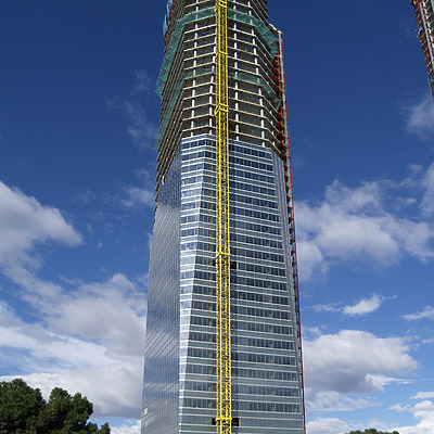 Torre de Cristal by Cesar Serrano