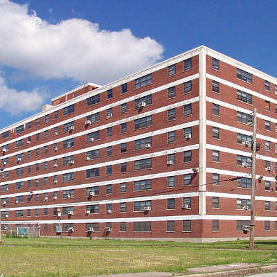 Orr-Weathers Apartments - Building E1 by Ryan Hildebrand