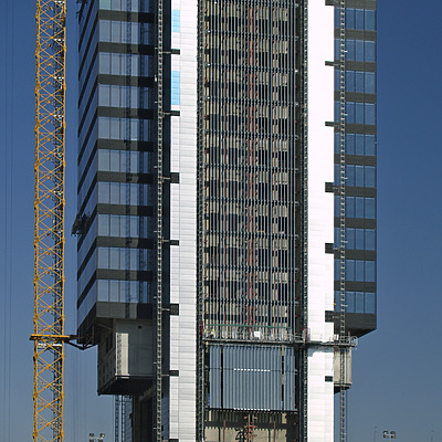 Torre Caja Madrid by Cesar Serrano