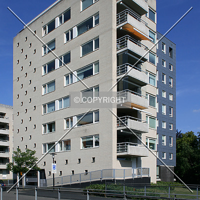 Courtine by René Hogendijk