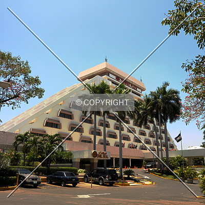 Crowne Plaza Hotel Managua by Jorge Molina