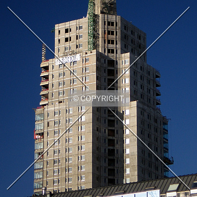 Torre Renoir 1 by Maximiliano Buono