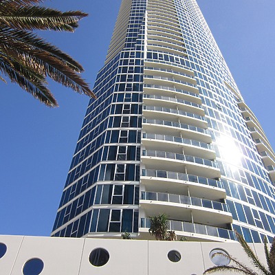 Hilton Surfers Hotel & Residences Orchid Tower by Sophie Lemée