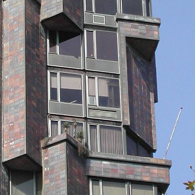 Torre Urquinaona by David Guija